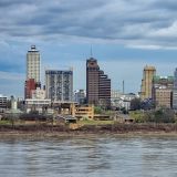 Und schon überqueren wir den "Mississippi" und erreichen "Memphis". 
