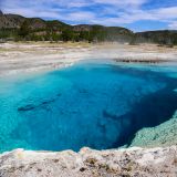 ...der Sapphire Pool im Biscuit Basin.
