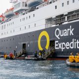 Die Falkland-Inseln liegen bereits hinter uns, jetzt geht es auf Entdeckungsfahrt in Südgeorgien. Unseren ersten Stopp legen wir ...
