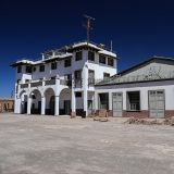 Chacabuco erlebte ihre Blütezeit vor knapp 100 Jahren und beheimatete über 7000 Einwohner, welche das Salpeter durch harte Arbeit aus den Gesteinsfelsen herauskochten.
