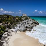 Irgendwann schaffen wir dann aber doch den Absprung und ziehen weiter zu den Maya-Ruinen bei Tulum.
