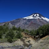 Der 2'840m hohe Vulkan Villarica ist immer noch aktiv und ist das letzte Mal am 23. März 2015 ausgebrochen.
