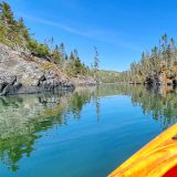 Die Wanderschuhe werden nun wieder durchs Kayak umgetauscht. Die "Hattie Cove" mit dem glasklaren Wasser ist einfach ein absolutes Paddel-Paradies. 
