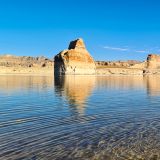 Bei schönstem Wetter unternehme ich eine Kayak-Tour auf dem "Lake Powell". 
