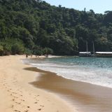 Landgang bei der Praia Vermelha, dem roten Strand
