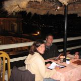 Auf der Dachterrasse eines Luxus-Hotels geniessen wir zusammen mit Fränzi und Andres einen feinen Pisco-Sour
