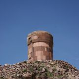 Chullpas, das sind die Grabtürme von Sillustani
