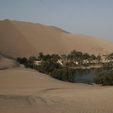 ...erholen uns in der Oase Huacachina, bei 1001er Nacht
