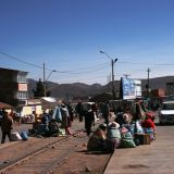 Die Bevölkerung nimmt die Strassenblockade gelassen. Nun bleibt mehr Zeit fürs Relaxen
